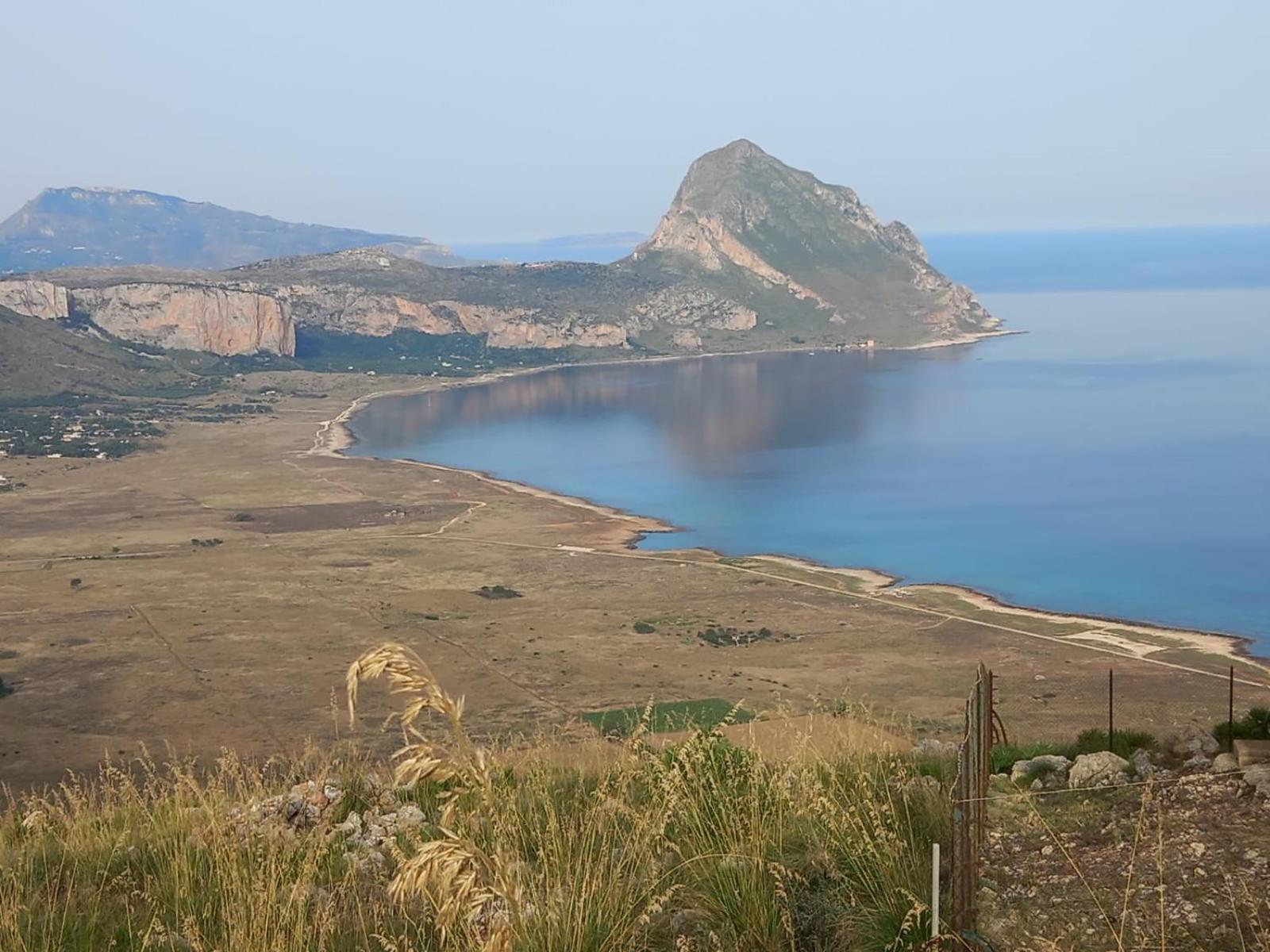 فندق Cala Di Ponente كاستيلوزو المظهر الخارجي الصورة